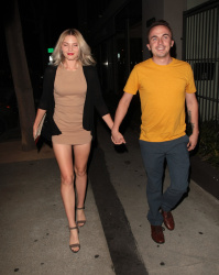 Frankie Muniz - Holds hands with his girlfriend as they leave Craig's restaurant in West Hollywood, CA - 01 September 2017