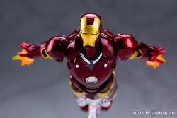 The Avengers (S.H. Figuarts) - Page 4 6evAUTvq