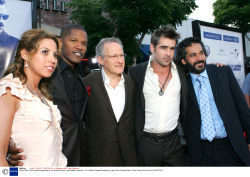 Колин Фаррелл (Colin Farrell) premiera "Miami Vice" in LA, 20.07.2006 "Rexfeatures" (112xHQ) EUEDf4cN